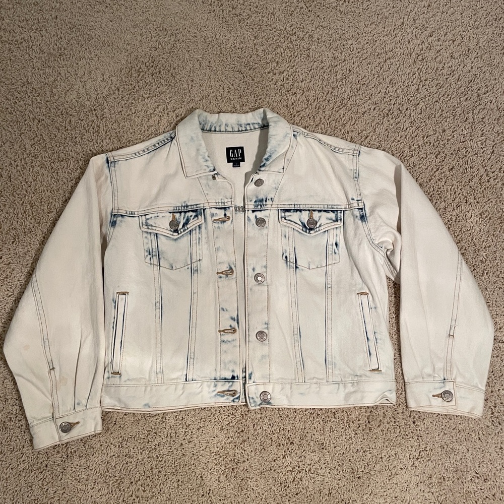 GAP denim jacket size M
